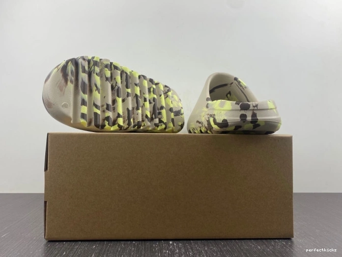 Slide Adidas Yeezy FZ5899 0731